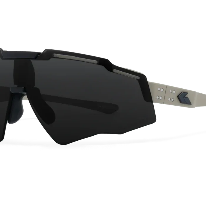 GATORZ Blastshield B2 Polarized Desert w/Black Logo ANSI Z87.1+ Smoke Polarized w/Anti-Fog